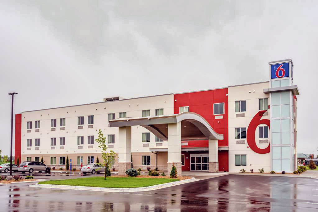 Motel 6 | NAI Sioux Falls Commercial Real Estate